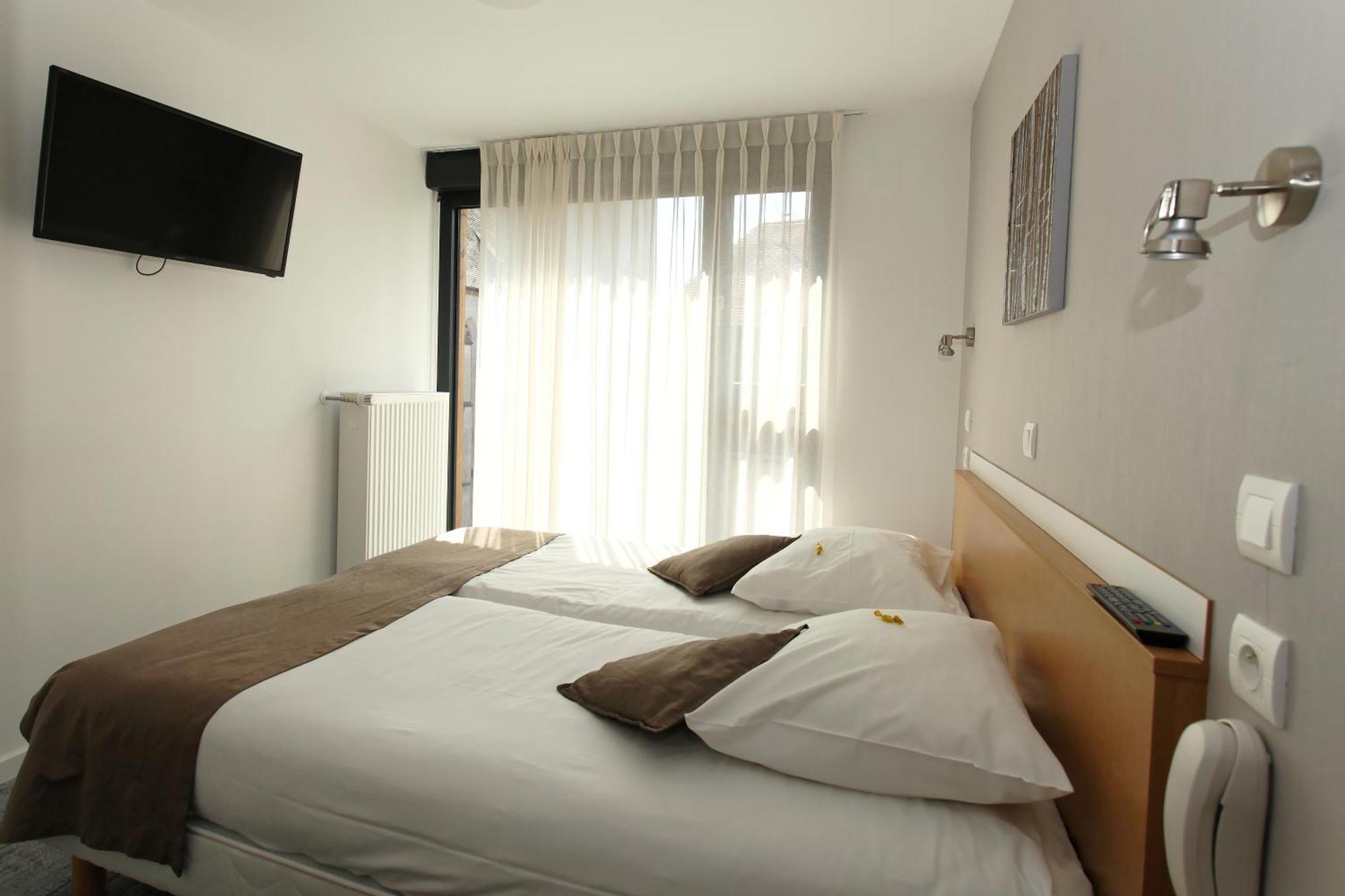 Hotel De L'Ill Strasbourg Kültér fotó